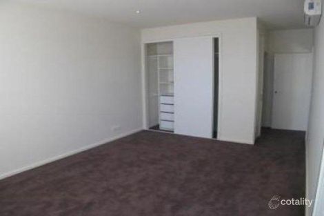 Property photo of 10 Loughmore Lane North Melbourne VIC 3051