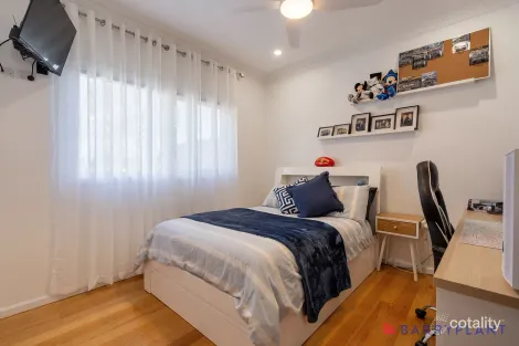 Property photo of 130 Leamington Street Reservoir VIC 3073