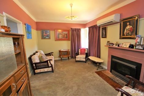 Property photo of 12 Veness Street West Bathurst NSW 2795
