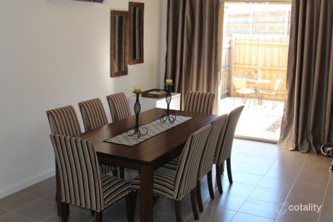 Property photo of 5/1-5 Heversham Grove Greenvale VIC 3059