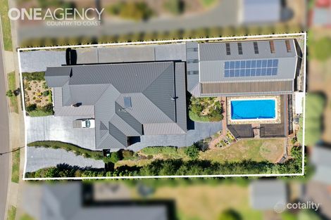 Property photo of 74 Grange Crescent Warragul VIC 3820