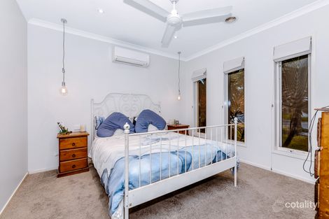 Property photo of 10 Sagan Drive Cranbourne North VIC 3977