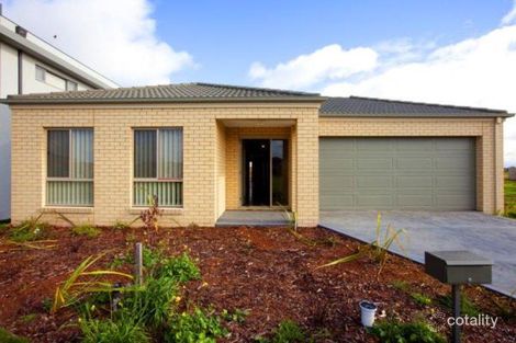 Property photo of 31 Millpond Drive Point Cook VIC 3030