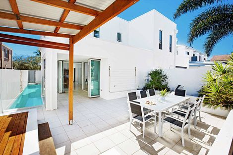 Property photo of 2/4 Alkira Street Buddina QLD 4575