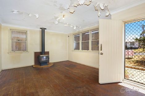 Property photo of 2 Prince Avenue Uralla NSW 2358