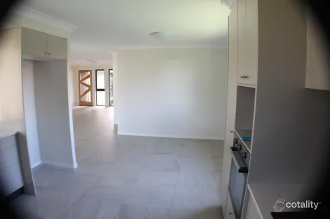 Property photo of 2240 Wynnum Road Wynnum QLD 4178