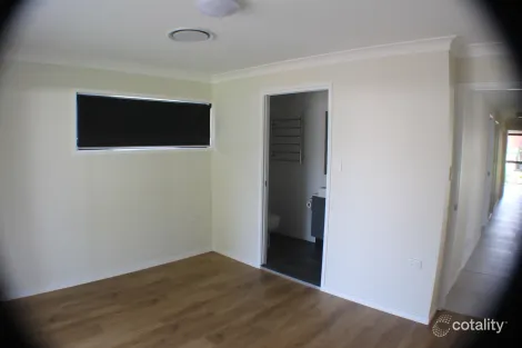 Property photo of 2240 Wynnum Road Wynnum QLD 4178