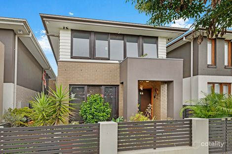 25 Lakeside Pde, Jordan Springs, NSW 2747