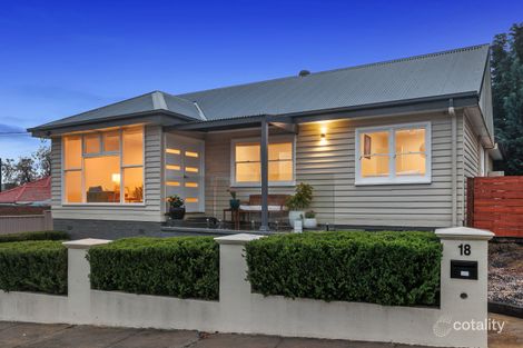 Property photo of 18 Moray Crescent North Bendigo VIC 3550