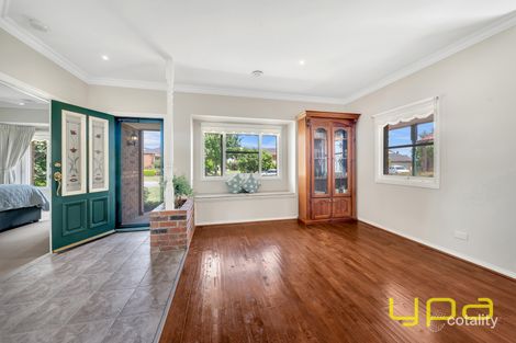 Property photo of 9 Crystal Brook Court Narre Warren South VIC 3805