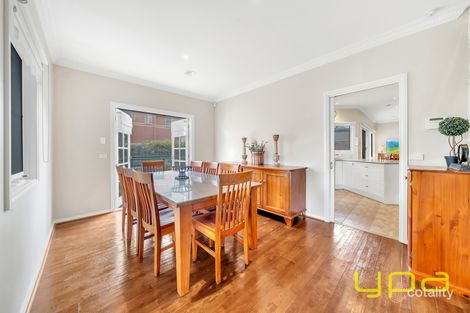 Property photo of 9 Crystal Brook Court Narre Warren South VIC 3805