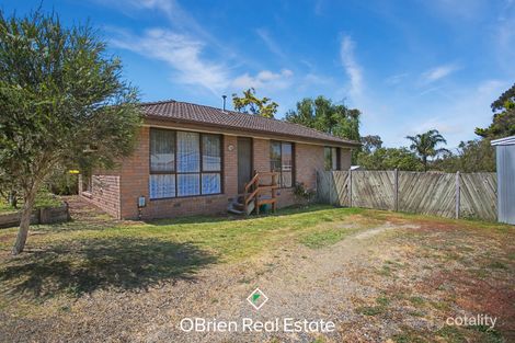 Property photo of 7 Parkleigh Court Langwarrin VIC 3910