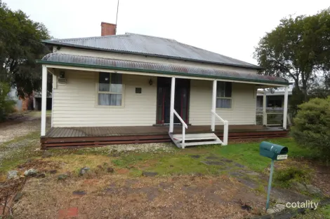 24 Milbourne St, Warracknabeal, VIC 3393