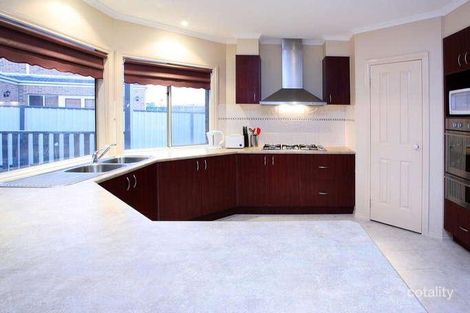 Property photo of 13 The Willows Hillside VIC 3037