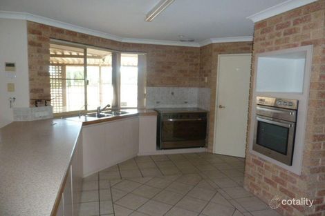 Property photo of 14 Winterbourne Glade Maddington WA 6109