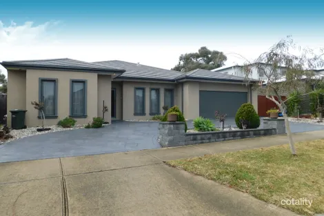 42 Tuross Cres, South Morang, VIC 3752