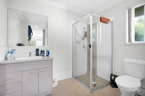 Property photo of 1 Earleham Court Pimpama QLD 4209