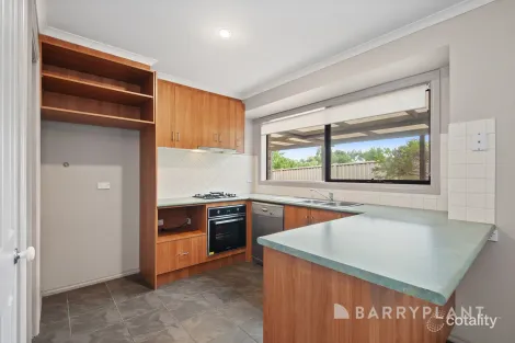 Property photo of 6 Belmar Crescent Canadian VIC 3350