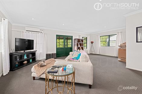 Property photo of 8 Yardley Avenue Ashgrove QLD 4060