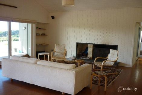 11 Paringa Rd, Red Hill South, VIC 3937