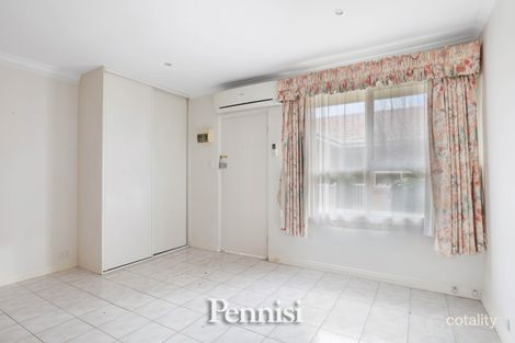 Property photo of 5/16 Vanberg Road Essendon VIC 3040