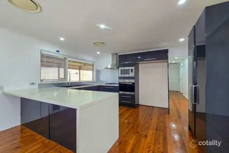 Property photo of 9 Aminya Crescent Bradbury NSW 2560