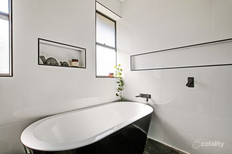 Property photo of 6 Whaddon Avenue Dee Why NSW 2099