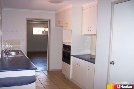 Property photo of 18 Marine Parade Bucasia QLD 4750