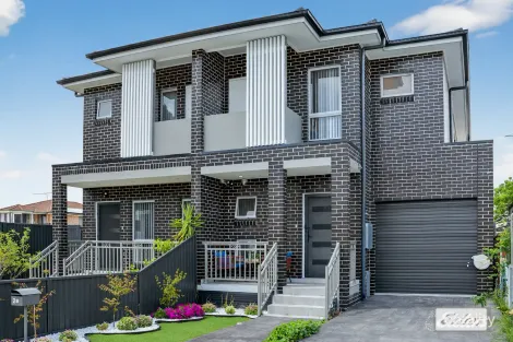 2 George St, Canley Heights, NSW 2166