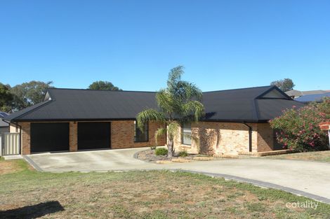 24 Orchard St, Young, NSW 2594