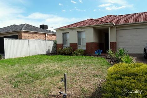 Property photo of 10 Genoa Grove Pakenham VIC 3810