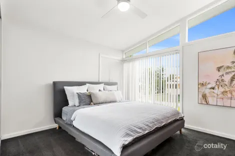 Property photo of 4 Eastern Avenue Shellharbour NSW 2529