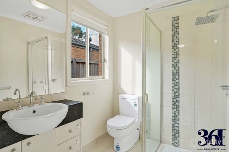 Property photo of 30 Parawong Parade Wyndham Vale VIC 3024