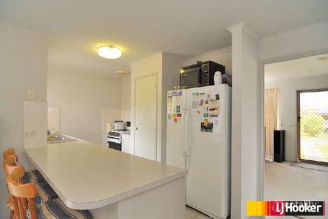 Property photo of 19 Ellindale Close Hampton Park VIC 3976