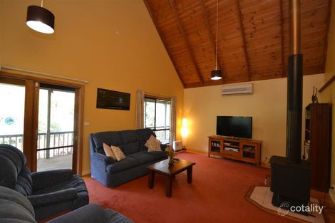Property photo of 910 Illaroo Road Tapitallee NSW 2540
