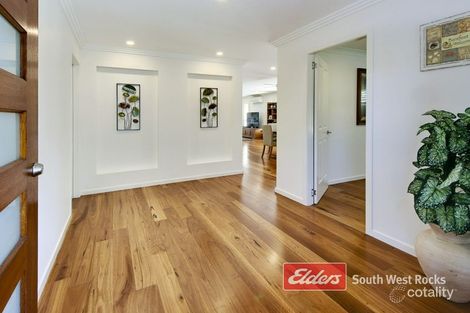 Property photo of 21 Yulgilbar Place South West Rocks NSW 2431