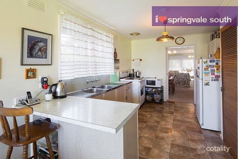 Property photo of 2 Elisabeth Avenue Springvale South VIC 3172