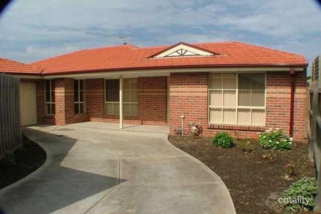 Property photo of 2/66 Bartlett Crescent Hoppers Crossing VIC 3029