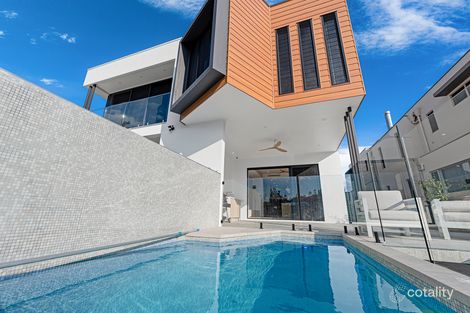 29 Howard St, Runaway Bay, QLD 4216