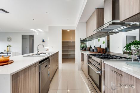 Property photo of 15 Riverine Street Wollert VIC 3750