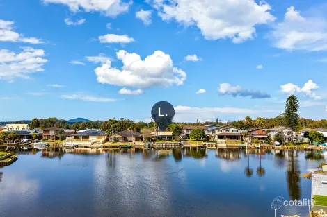 Property photo of 23 Rest Point Parade Tuncurry NSW 2428