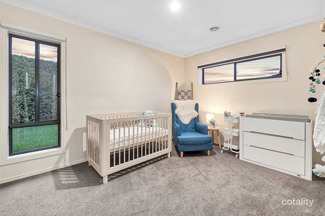 Property photo of 8 Bulga Wattle Circuit Lyndhurst VIC 3975