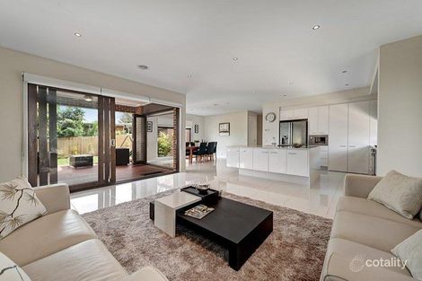 Property photo of 23 Pinewood Drive Mount Waverley VIC 3149