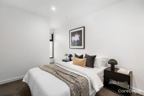 Property photo of 209/29 Loranne Street Bentleigh VIC 3204