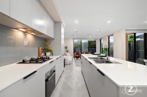 Property photo of 79 Billy Buttons Drive Narre Warren VIC 3805