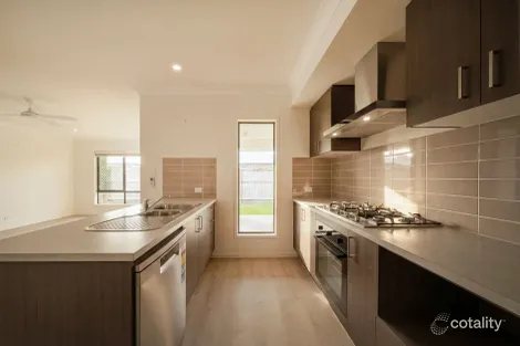 27 Tadorna St, Palmview, QLD 4553