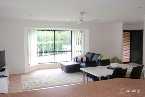 Property photo of 2/6 Walnut Court Birkdale QLD 4159