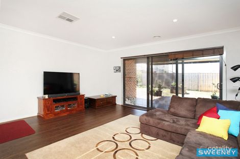 Property photo of 8 Dunlop Way Fraser Rise VIC 3336