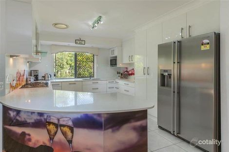 Property photo of 15 Timberlea Court Helensvale QLD 4212