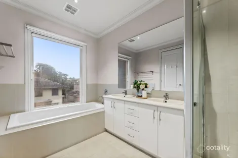 Property photo of 5 Hampton Close Templestowe VIC 3106
